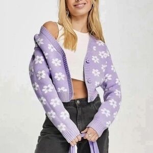 Hollister Lavender Floral Cardigan Sweater, Medium, Cropped Button Front